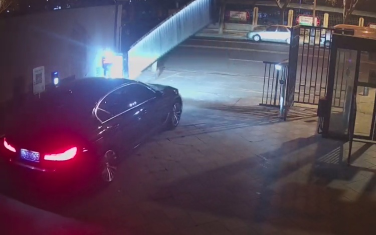 好一套连环计!这俩可真够“刑”的! 好一套连环计!这俩可真够“刑”的!