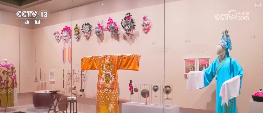 来一杯清茶、听几段戏文……“传统文化+创新展陈+动态体验”圈粉年轻消费力 来一杯清茶、听几段戏文……“传统文化+创新展陈+动态体验”圈粉年轻消费力