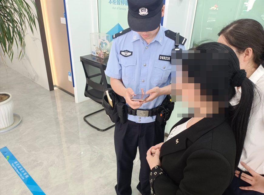 海宁胡阿姨想做点手工赚钱，警察赶到！