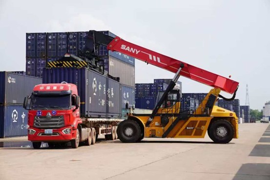 中老铁路老挝段上半年货物发送量300万吨 同比增长8.8%