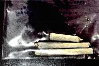 夫妻双双被抓!竟在自家地下室干这事……千万别碰! 夫妻双双被抓!竟在自家地下室干这事……千万别碰!