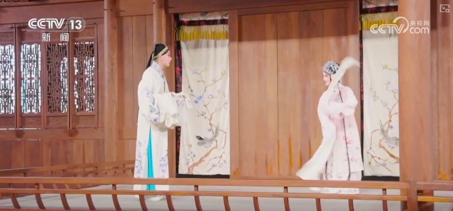 来一杯清茶、听几段戏文……“传统文化+创新展陈+动态体验”圈粉年轻消费力 来一杯清茶、听几段戏文……“传统文化+创新展陈+动态体验”圈粉年轻消费力