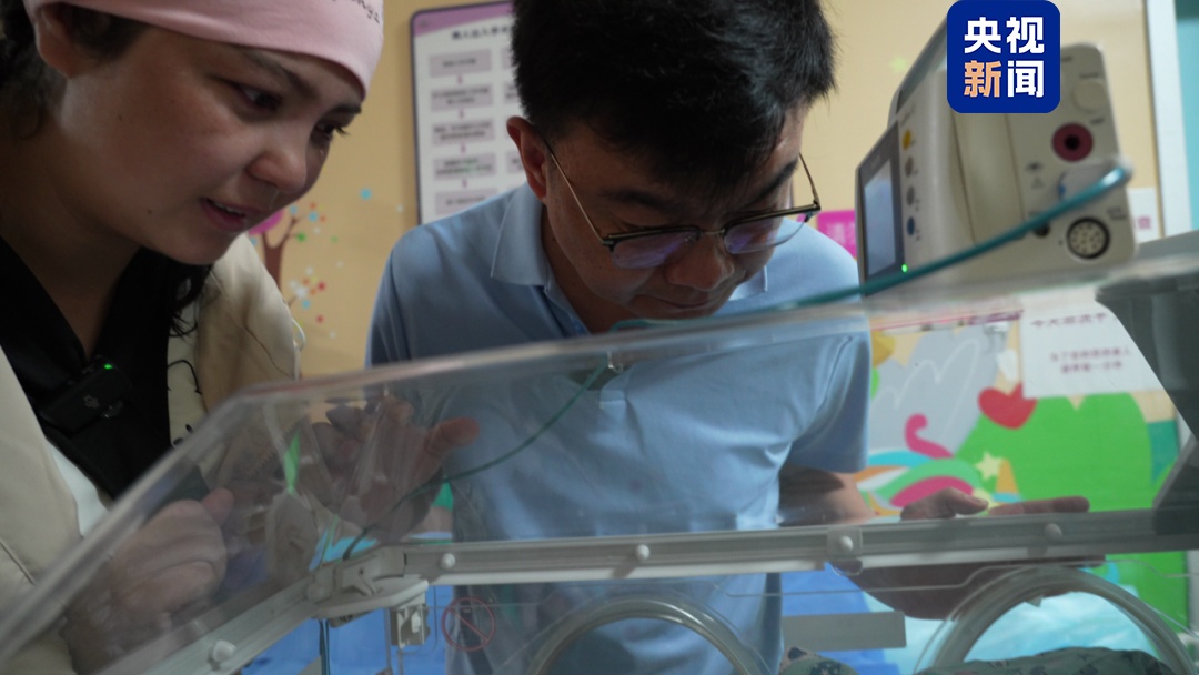 “小吉德,等你长大了,一定要去深圳!” “小吉德,等你长大了,一定要去深圳!”