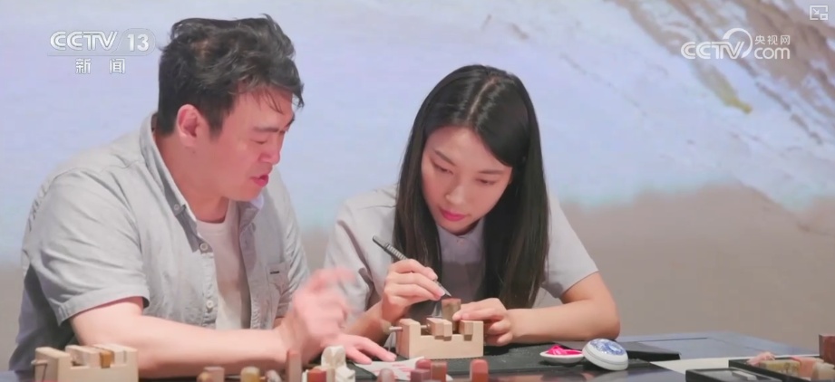 来一杯清茶、听几段戏文……“传统文化+创新展陈+动态体验”圈粉年轻消费力 来一杯清茶、听几段戏文……“传统文化+创新展陈+动态体验”圈粉年轻消费力