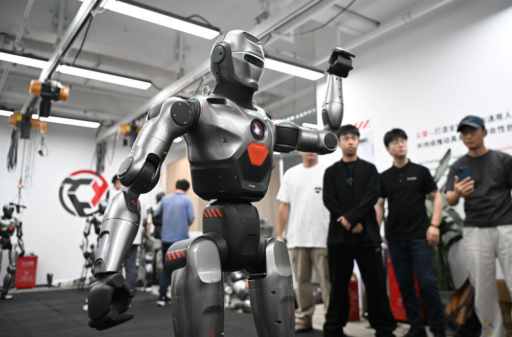 活力中国调研行|触摸!钢铁身躯的创新脉搏 活力中国调研行|触摸!钢铁身躯的创新脉搏