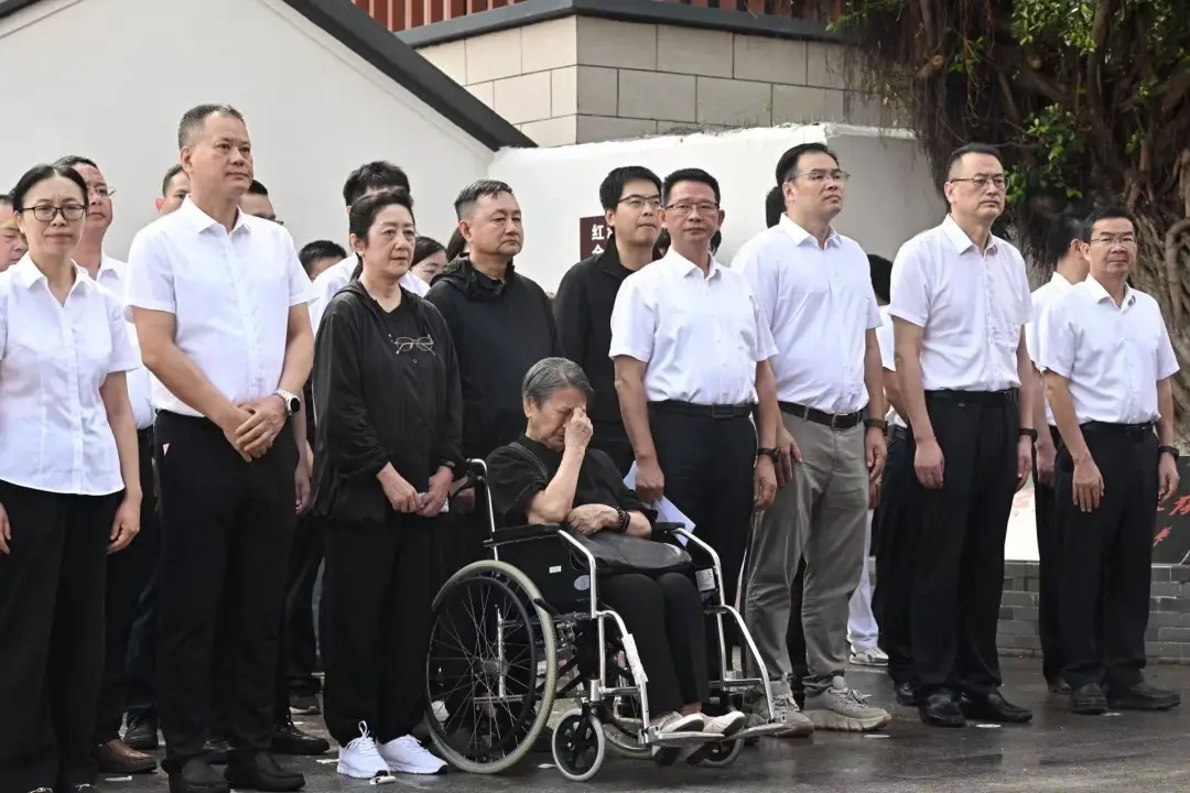 送别！黄旭华院士今日安葬，墓碑上这三行字令人泪目