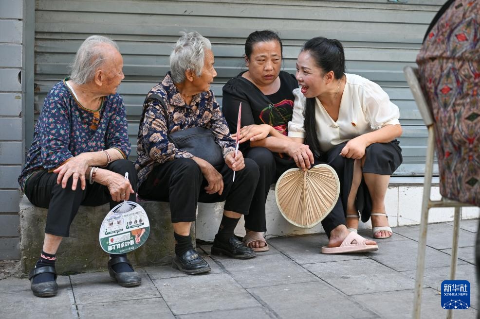 重庆：“一表通”助力基层减负