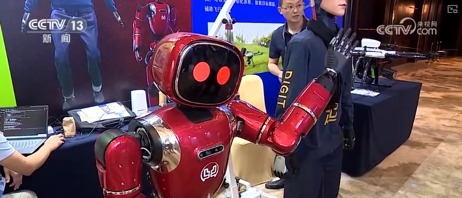夜经济蓬勃、首发经济火热、“AI+消费”升级……多“彩”业态秀出经济新动能