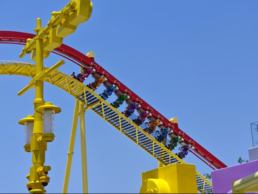 关于“乐高大飞车”卡住,上海乐高乐园回应发生原因、游客补偿、设备检测 关于“乐高大飞车”卡住,上海乐高乐园回应发生原因、游客补偿、设备检测