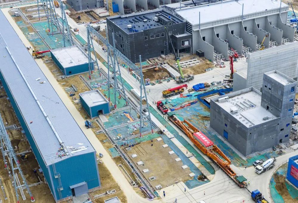 308吨的“巨无霸快递”,送到了! 308吨的“巨无霸快递”,送到了!