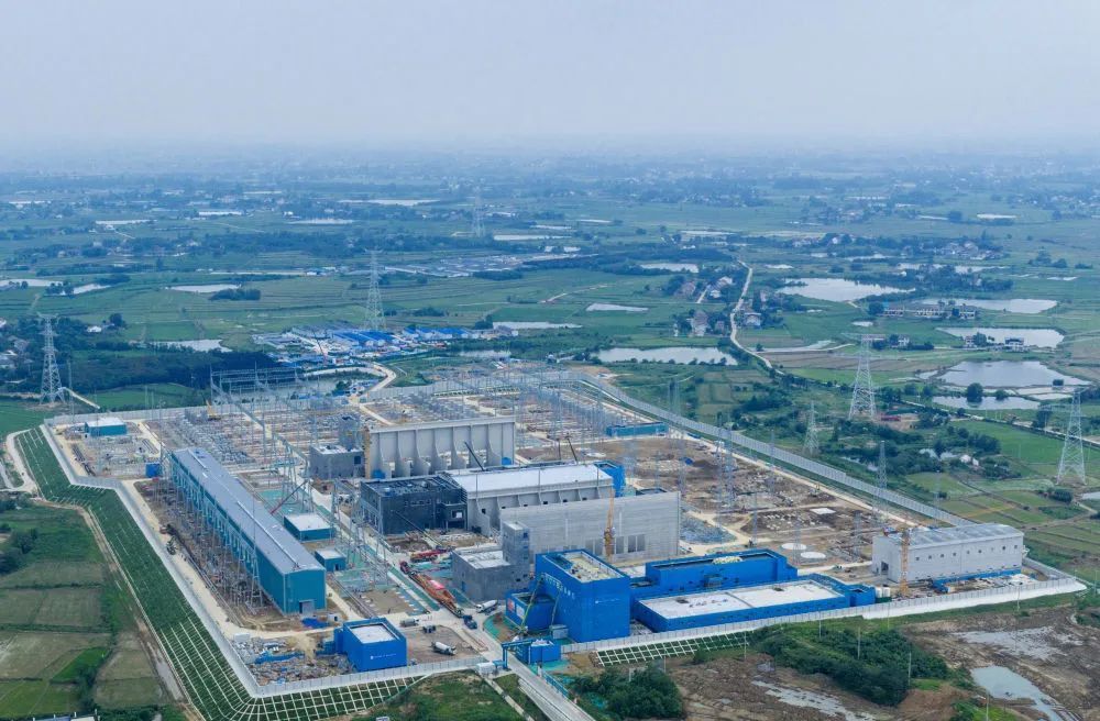 308吨的“巨无霸快递”,送到了! 308吨的“巨无霸快递”,送到了!