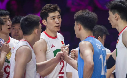 世界联赛芝加哥站 中国男排四连败收官 世界联赛芝加哥站 中国男排四连败收官