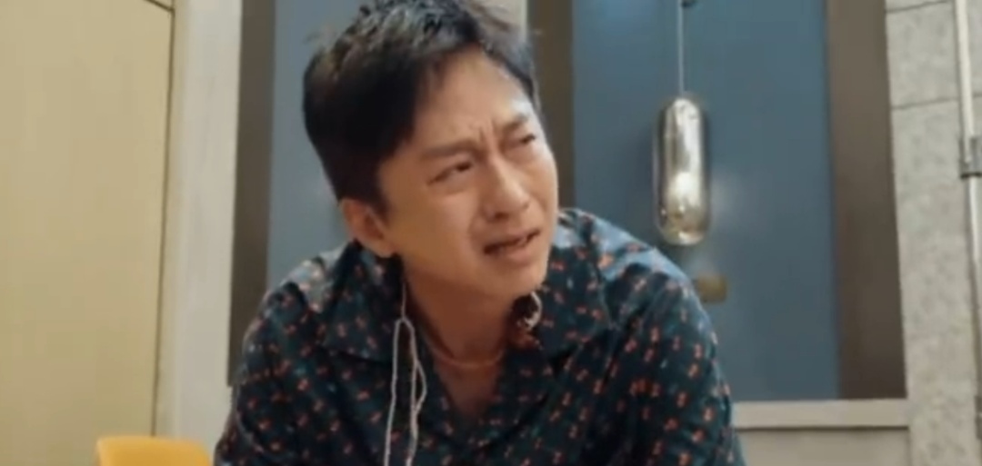 热搜第一！邓超回应和鹿晗吃饭，此前节目彩排演唱鹿晗歌曲时失控落泪