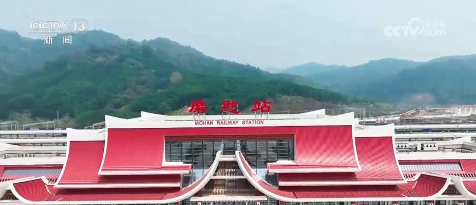 上半年中老铁路跨境运输创历史新高 “黄金大通道”作用持续显现 上半年中老铁路跨境运输创历史新高 “黄金大通道”作用持续显现