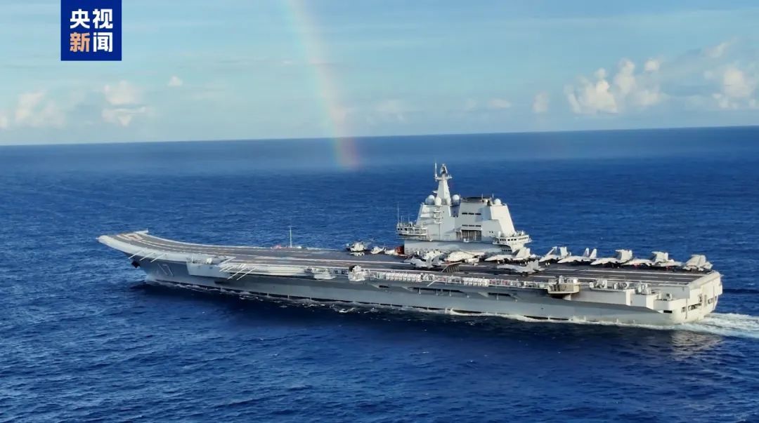 海军双航母编队圆满完成远海实战化训练! 海军双航母编队圆满完成远海实战化训练!
