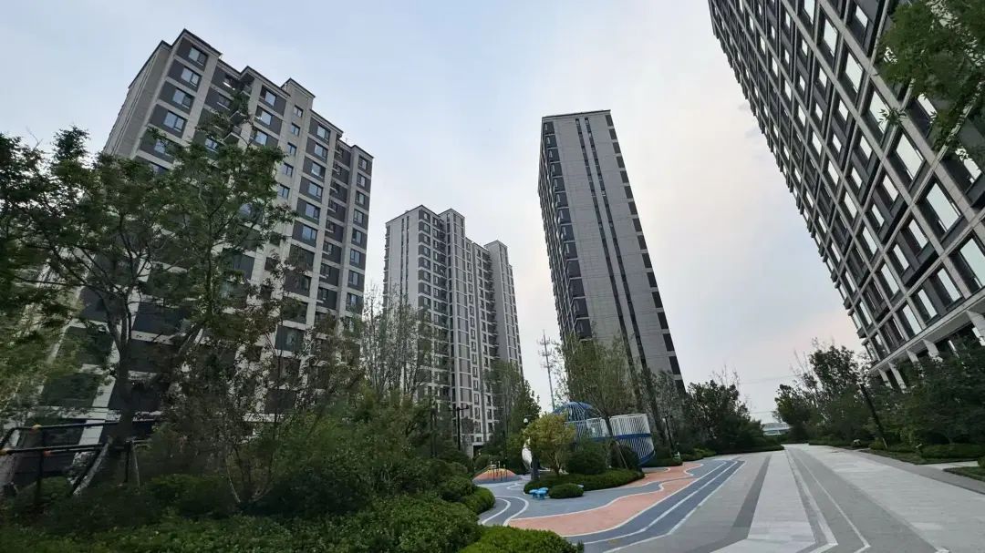 “5天停了4次电，电梯里关了3次人”北京一新小区频繁断电，咋回事？
