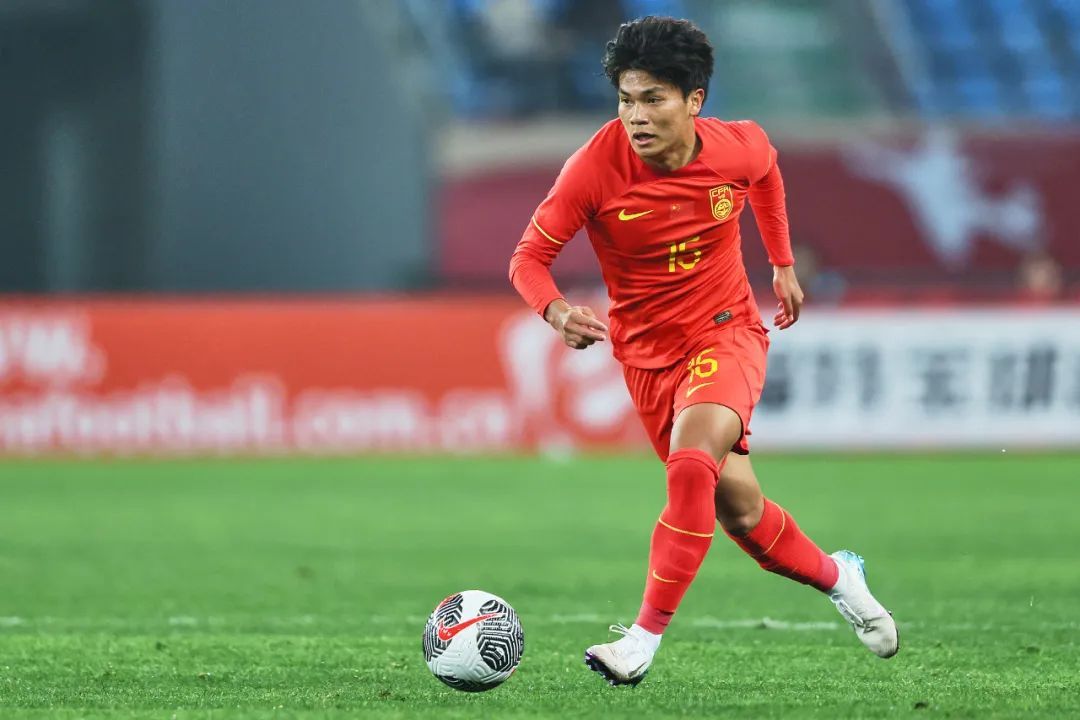 国足告别“八零后”