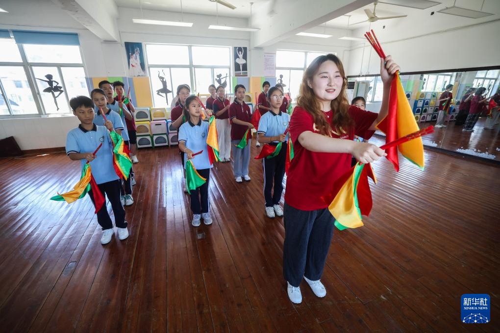 浙江诸暨:山村学校开启暑期夏令营 浙江诸暨:山村学校开启暑期夏令营