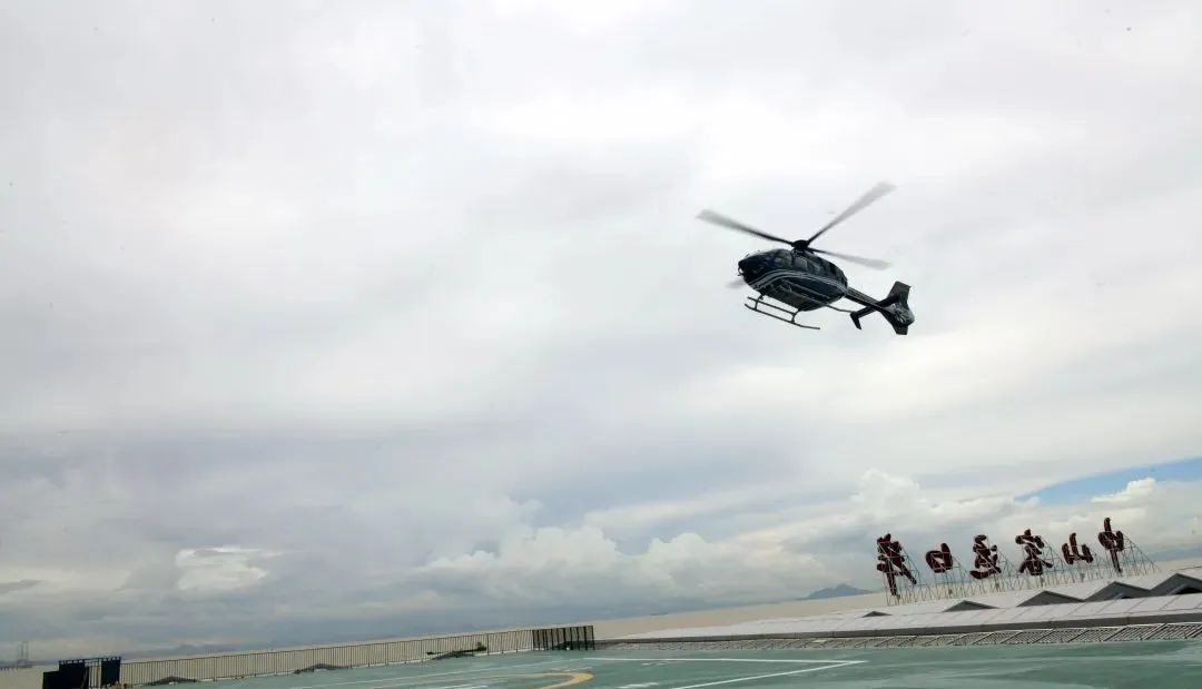 首飞成功,深中迈入“十分钟低空通勤圈”时代 首飞成功,深中迈入“十分钟低空通勤圈”时代