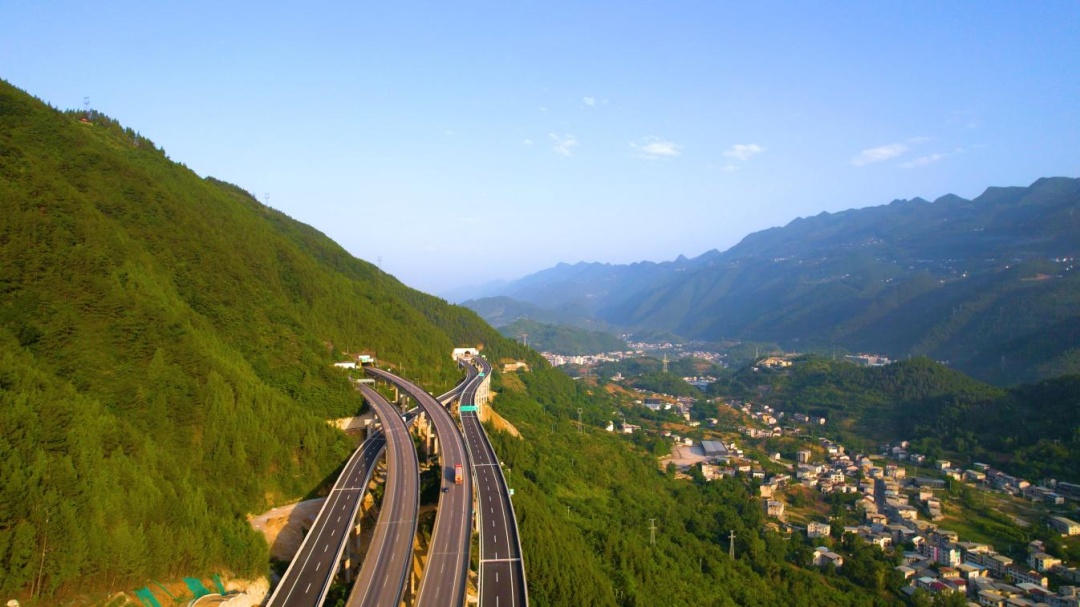 今天!巫云开高速全线建成通车 今天!巫云开高速全线建成通车