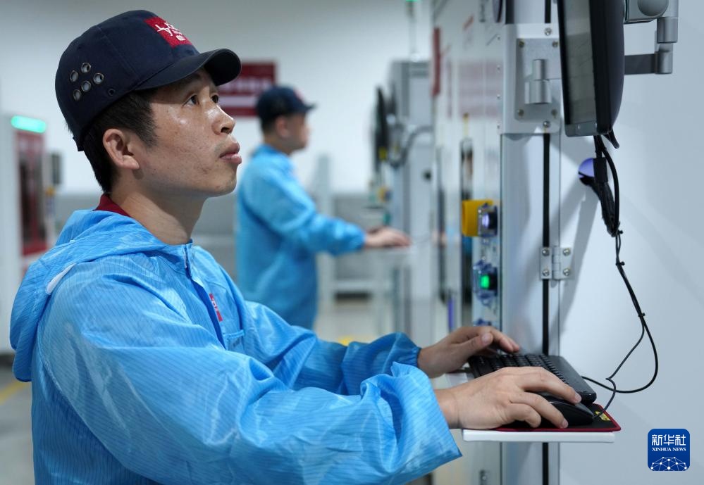 活力中国调研行|高端装备“广东造” 活力中国调研行|高端装备“广东造”