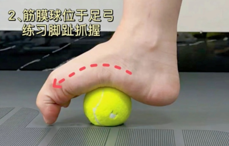 伤膝伤脚还影响走路!这几类鞋建议谨慎选择 伤膝伤脚还影响走路!这几类鞋建议谨慎选择