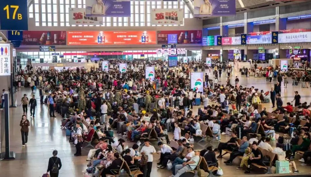 京沈高铁迈入350公里时速新时代!暑运启动,学生“免证”进站! 京沈高铁迈入350公里时速新时代!暑运启动,学生“免证”进站!