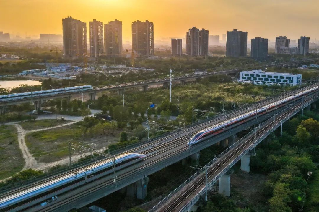 今起施行新列车运行图，广州四大车站迎来重要调整