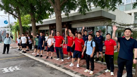 中国举重队出征亚青少赛