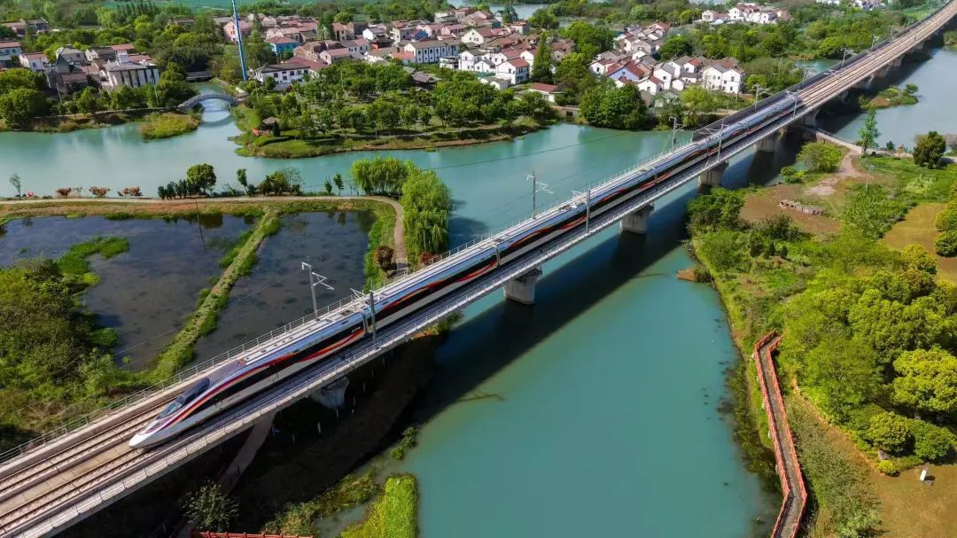 2025年铁路暑运,今日启动! 2025年铁路暑运,今日启动!