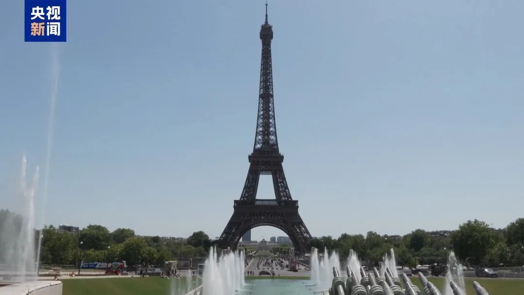欧洲多地热浪持续,埃菲尔铁塔因高温暂停开放顶部区域,地中海海洋温度创纪录 欧洲多地热浪持续,埃菲尔铁塔因高温暂停开放顶部区域,地中海海洋温度创纪录