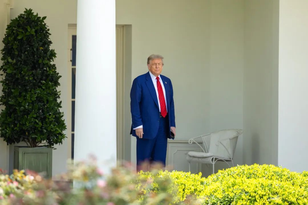 美国暂停对乌克兰的部分军援 美国暂停对乌克兰的部分军援