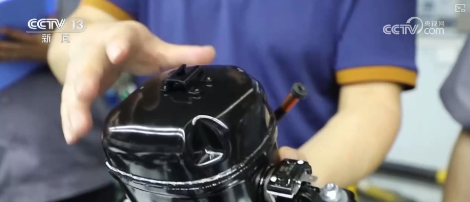 “巧思+科技”成亮点!从“小玩意儿”到“巨无霸”中国“降温神器”走俏海外 “巧思+科技”成亮点!从“小玩意儿”到“巨无霸”中国“降温神器”走俏海外