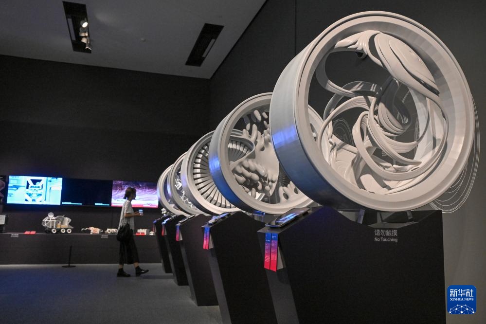 “宇宙考古：时空探索”展览在国博开幕