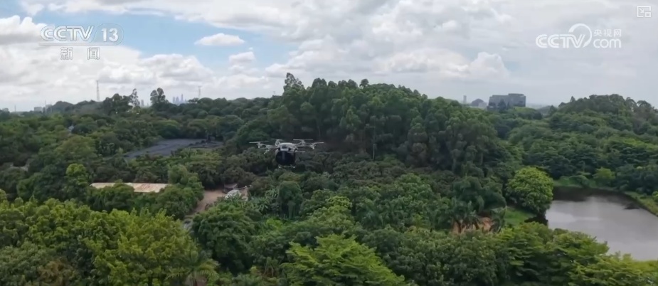 “空中疆域”化身新质生产力“试验场” 低空经济“飞入”千行百业“翱翔”出新机遇 “空中疆域”化身新质生产力“试验场” 低空经济“飞入”千行百业“翱翔”出新机遇