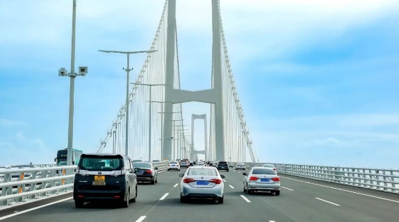 香港特区政府:力争今年11月启动“粤车南下” 香港特区政府:力争今年11月启动“粤车南下”