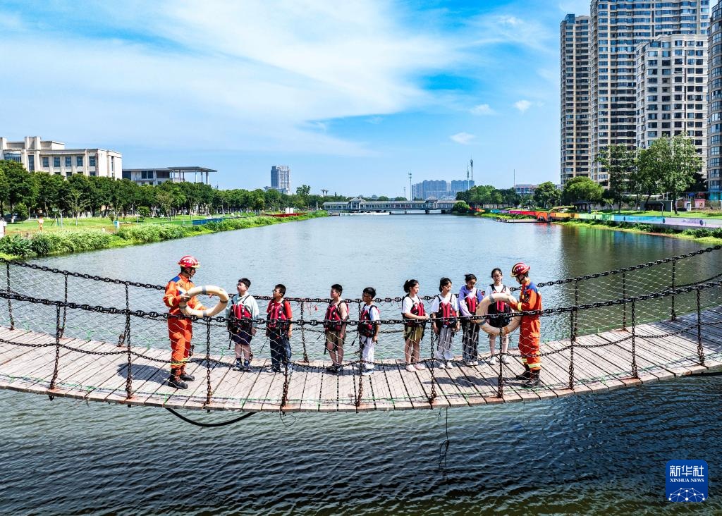 防溺水 学急救 暑假安全伴“我”行 防溺水 学急救 暑假安全伴“我”行