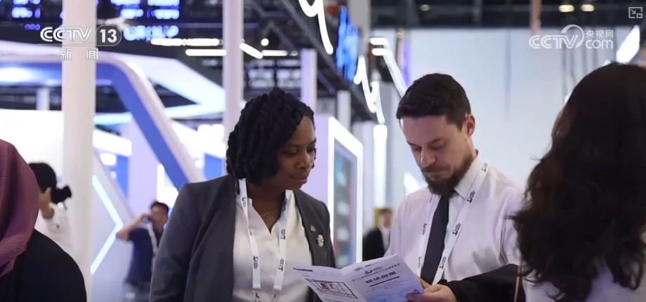 自动驾驶、智慧港口、智能航运……交通运输新装备新技术向“智”向“新” 自动驾驶、智慧港口、智能航运……交通运输新装备新技术向“智”向“新”