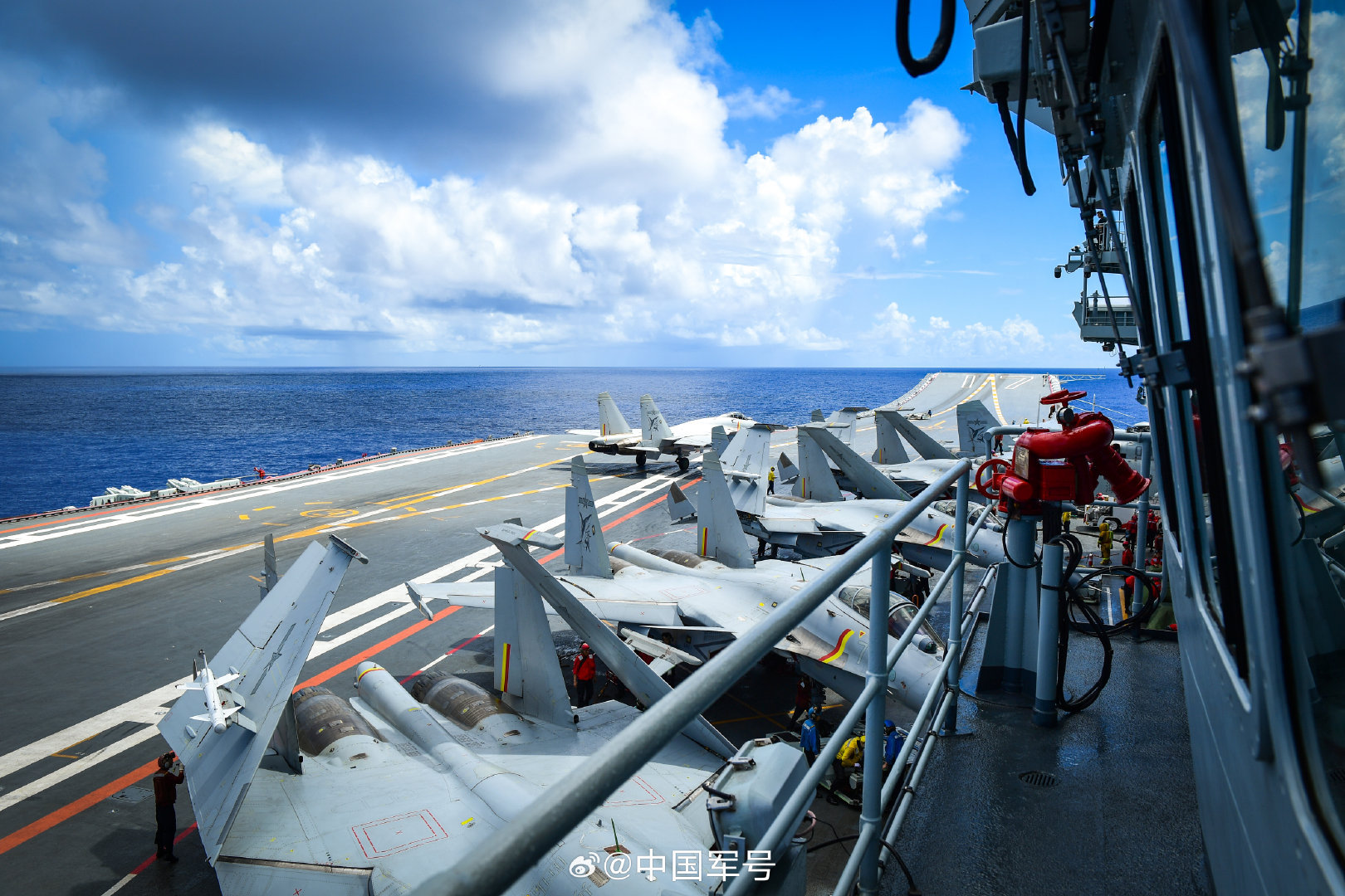 山东舰真是太太太好看了! 山东舰真是太太太好看了!