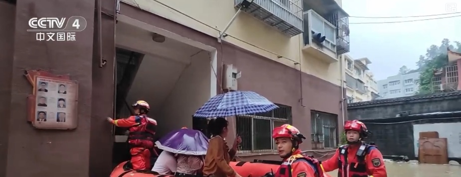 争分夺秒!各地各部门全力抢险救援 保障群众生命安全 争分夺秒!各地各部门全力抢险救援 保障群众生命安全