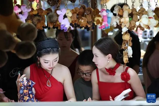 半年狂揽1.3亿元!这个“深夜食堂”火了! 半年狂揽1.3亿元!这个“深夜食堂”火了!