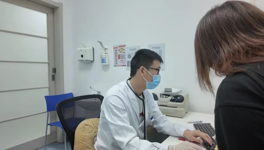 需求暴增!上海不少医院开通夜门诊,有人晚上挂到主任号,直呼方便 需求暴增!上海不少医院开通夜门诊,有人晚上挂到主任号,直呼方便