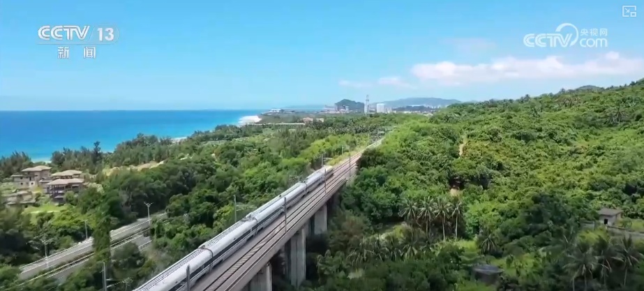 缩短时空距离!“复兴号”经停县级小镇 | 120秒解锁暑运新亮点 缩短时空距离!“复兴号”经停县级小镇 | 120秒解锁暑运新亮点