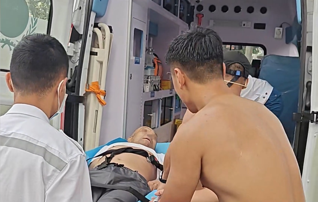 刘亮、苏东辉,你俩太帅了! 刘亮、苏东辉,你俩太帅了!