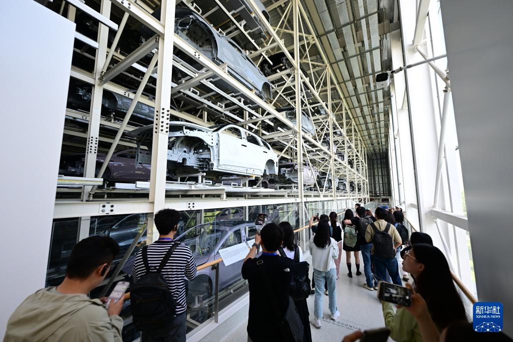 活力中国调研行｜安徽合肥：新能源汽车产业“加速跑”