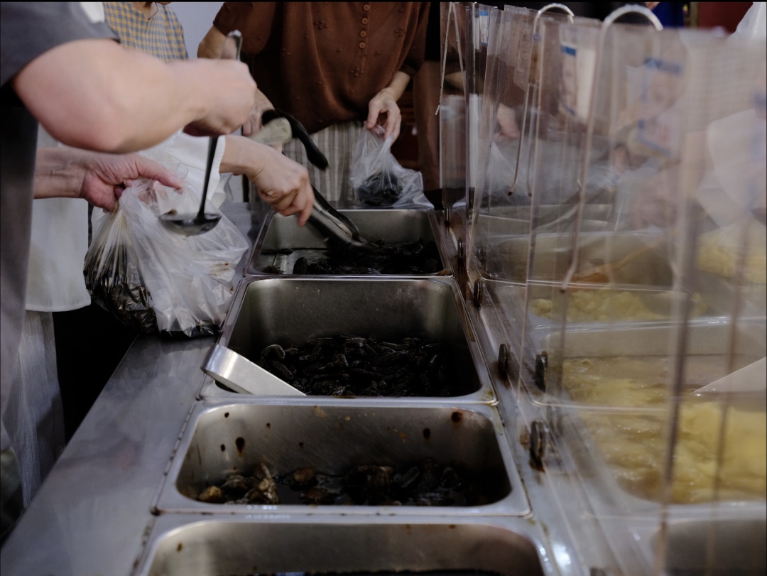 再次爆火!杭州这条小巷每天排队!地图上搜不到,但名字都听过... 再次爆火!杭州这条小巷每天排队!地图上搜不到,但名字都听过...