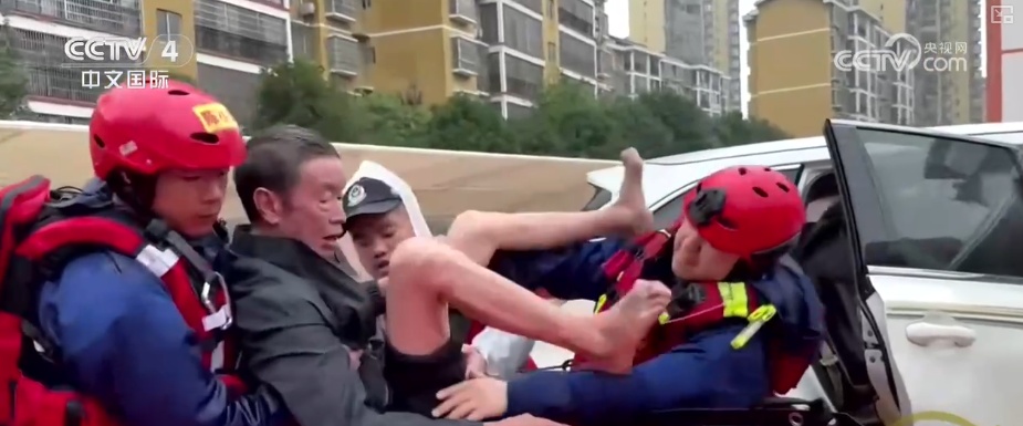 人心为坝,可抵万难,这就是“中国式团结”! 人心为坝,可抵万难,这就是“中国式团结”!