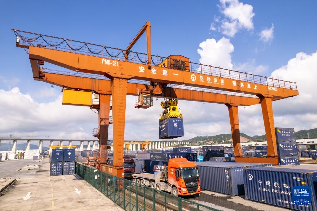 中国之城丨湖南怀化:山水相遇造就的城市明珠 中国之城丨湖南怀化:山水相遇造就的城市明珠