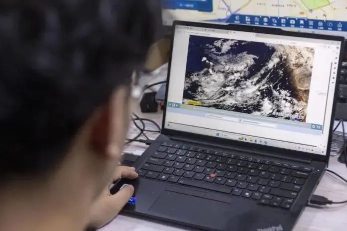 天津预警升级!可能有雹灾!多处交通中断! 天津预警升级!可能有雹灾!多处交通中断!