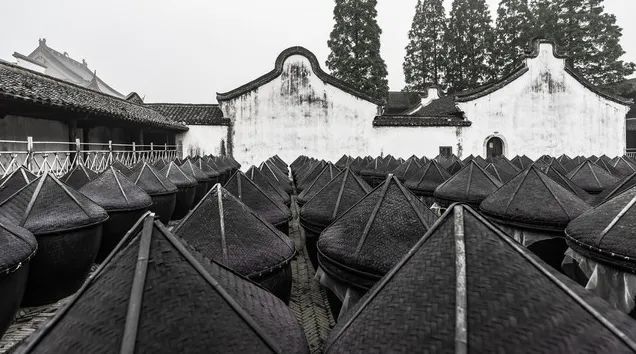 再次爆火!杭州这条小巷每天排队!地图上搜不到,但名字都听过... 再次爆火!杭州这条小巷每天排队!地图上搜不到,但名字都听过...